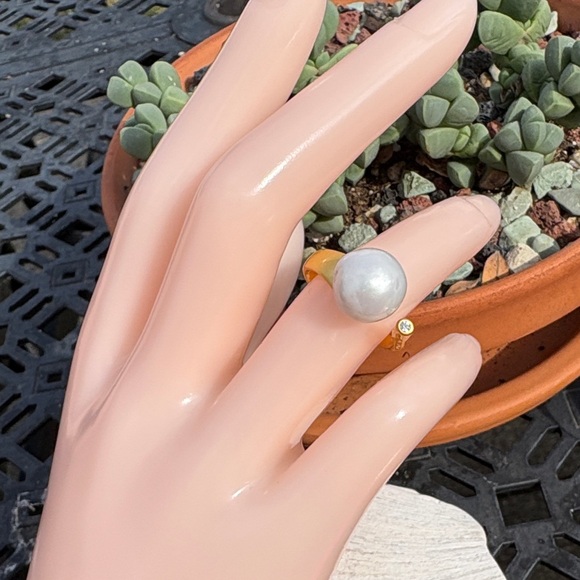 Jewelry - Mid Century Style Satin Finish 10mm White Pearl Abstract Ring Sterling Sz 6-7